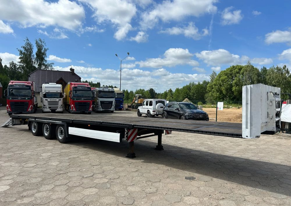 Krone PLATFORMA NISKOPODWOZIOWA z NAJAZDAMI / MEGA R 19.5 / OSIE SAF !! - Félpótkocsi mélybölcsős: 4 kép. Krone PLATFORMA NISKOPODWOZIOWA z NAJAZDAMI / MEGA R 19.5 / OSIE SAF !! - Félpótkocsi mélybölcsős: 4 kép.