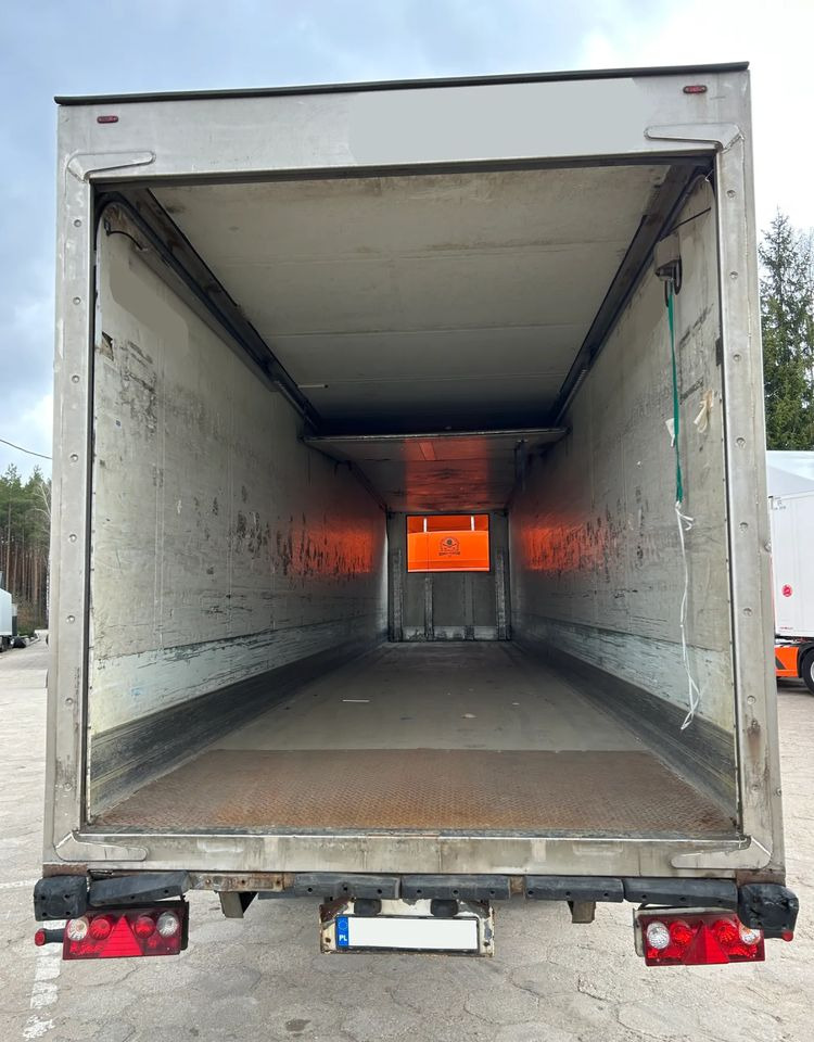 Schmitz Cargobull CHŁODNIA / IZOTERMA / KONTENER / MAGAZYN / 3 SZTUKI !! - Félpótkocsi hűtős: 4 kép. Schmitz Cargobull CHŁODNIA / IZOTERMA / KONTENER / MAGAZYN / 3 SZTUKI !! - Félpótkocsi hűtős: 4 kép.