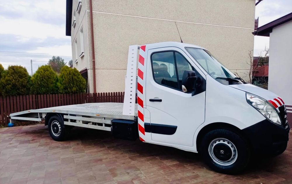 Opel Movano - Vontató: 2 kép. Opel Movano - Vontató: 2 kép.