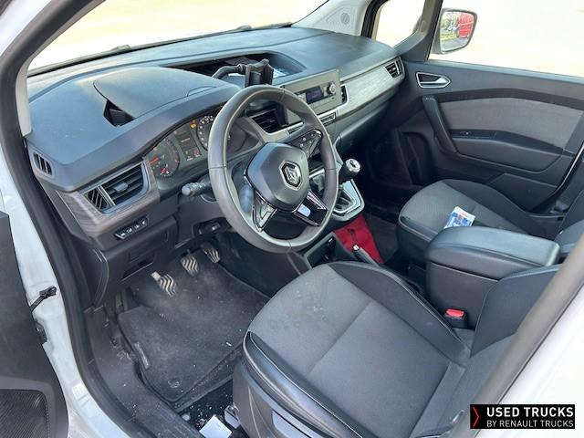 Renault Trucks Kangoo - Nyergesvontató: 5 kép. Renault Trucks Kangoo - Nyergesvontató: 5 kép.