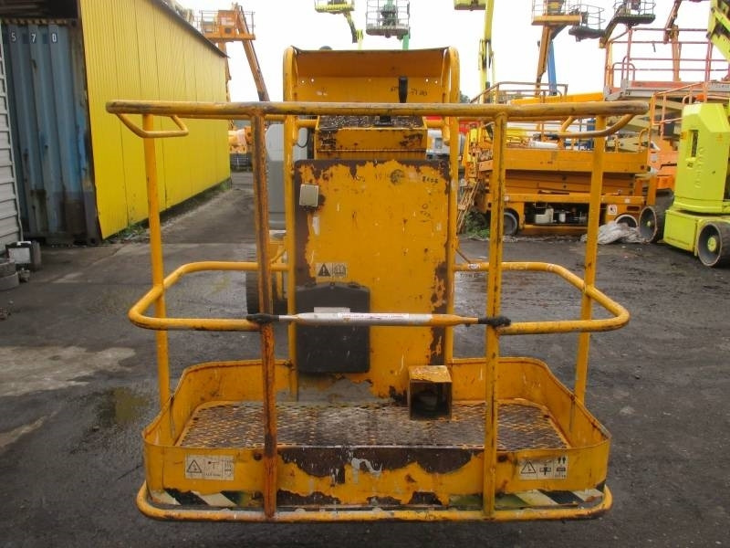 Genie Z 34/22 N - Személyemelő: 4 kép. Genie Z 34/22 N - Személyemelő: 4 kép.