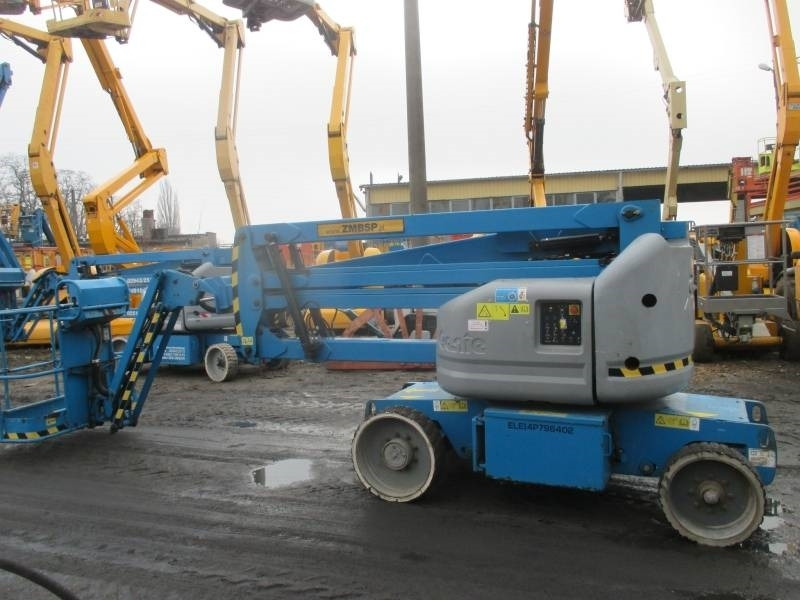 Genie Z 40/23 N - Személyemelő: 5 kép. Genie Z 40/23 N - Személyemelő: 5 kép.