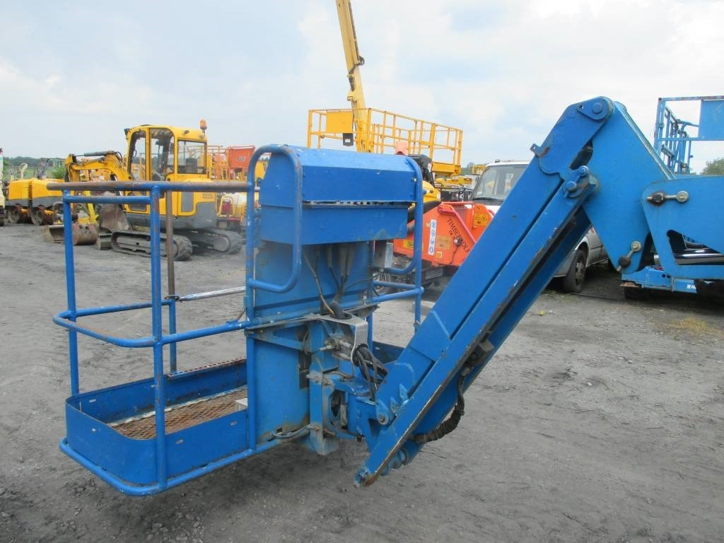 Genie Z 45/25 J DC - Személyemelő: 4 kép. Genie Z 45/25 J DC - Személyemelő: 4 kép.