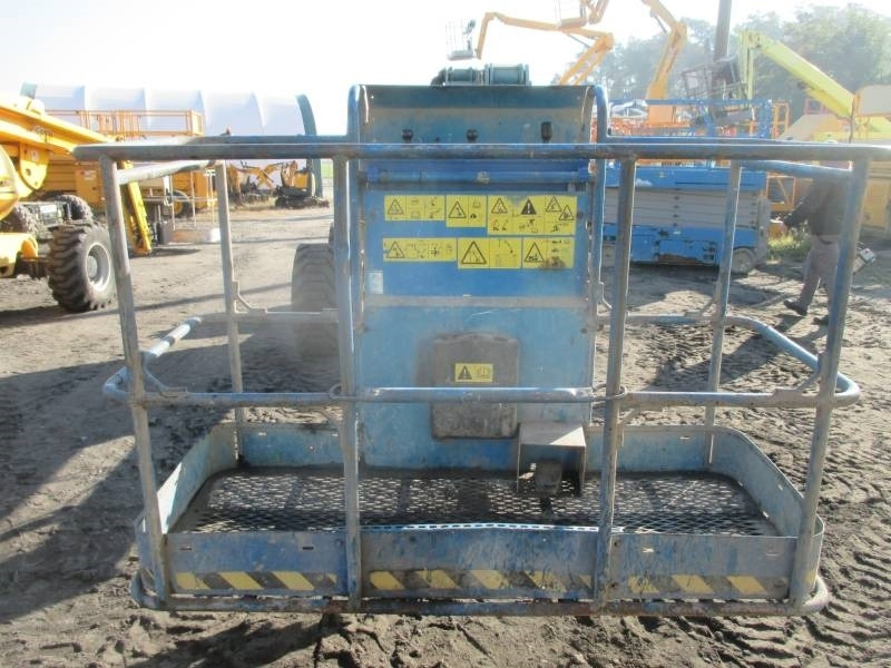 Genie Z 45/25 RT - Személyemelő: 5 kép. Genie Z 45/25 RT - Személyemelő: 5 kép.