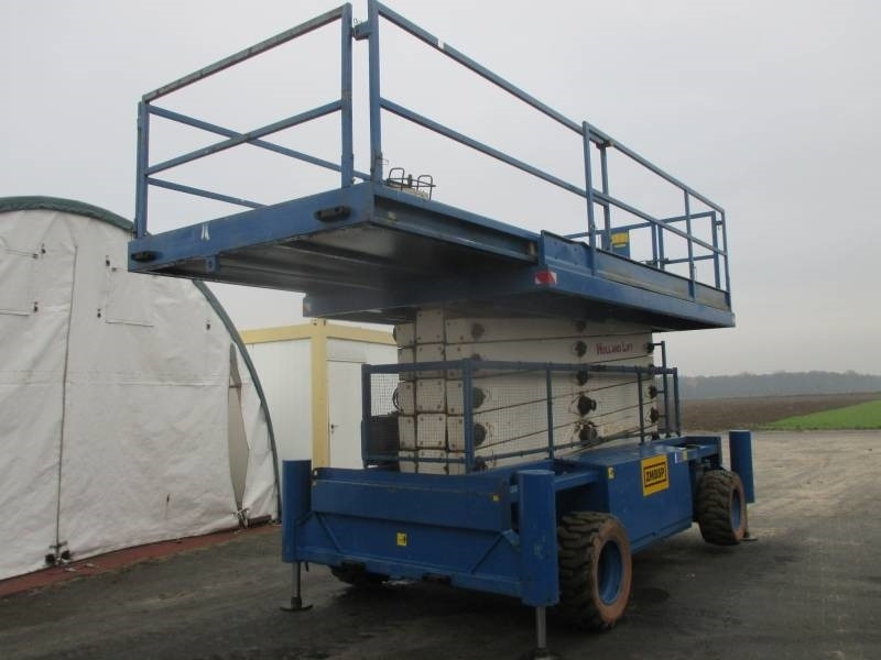 Holland Lift B 195 DL 25 - Ollós emelő: 3 kép. Holland Lift B 195 DL 25 - Ollós emelő: 3 kép.