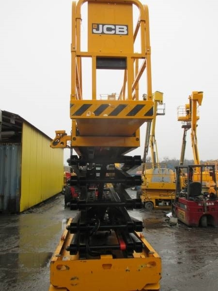 JCB S4550E - Ollós emelő: 3 kép. JCB S4550E - Ollós emelő: 3 kép.