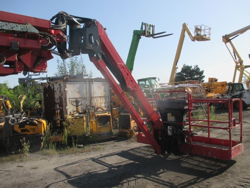 JLG 1200 SJP  - Teleszkópos emelő: 4 kép. JLG 1200 SJP  - Teleszkópos emelő: 4 kép.