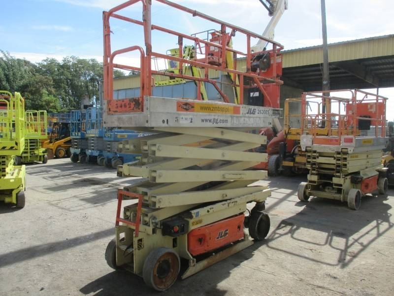 JLG 2630 ES - Ollós emelő: 5 kép. JLG 2630 ES - Ollós emelő: 5 kép.
