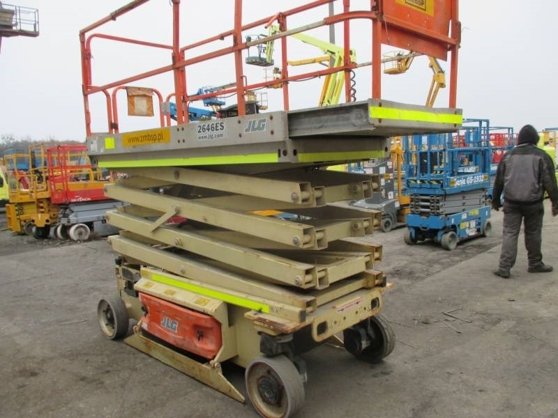 JLG 2646 ES - Ollós emelő: 4 kép. JLG 2646 ES - Ollós emelő: 4 kép.