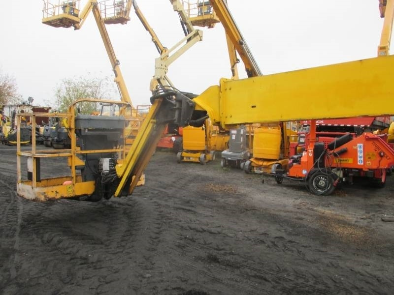 JLG M 600 JP - Teleszkópos emelő: 2 kép. JLG M 600 JP - Teleszkópos emelő: 2 kép.