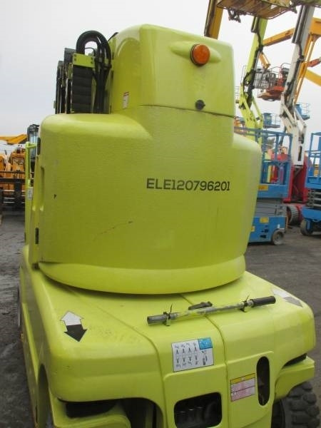 JLG Toucan 1210 - Személyemelő: 3 kép. JLG Toucan 1210 - Személyemelő: 3 kép.