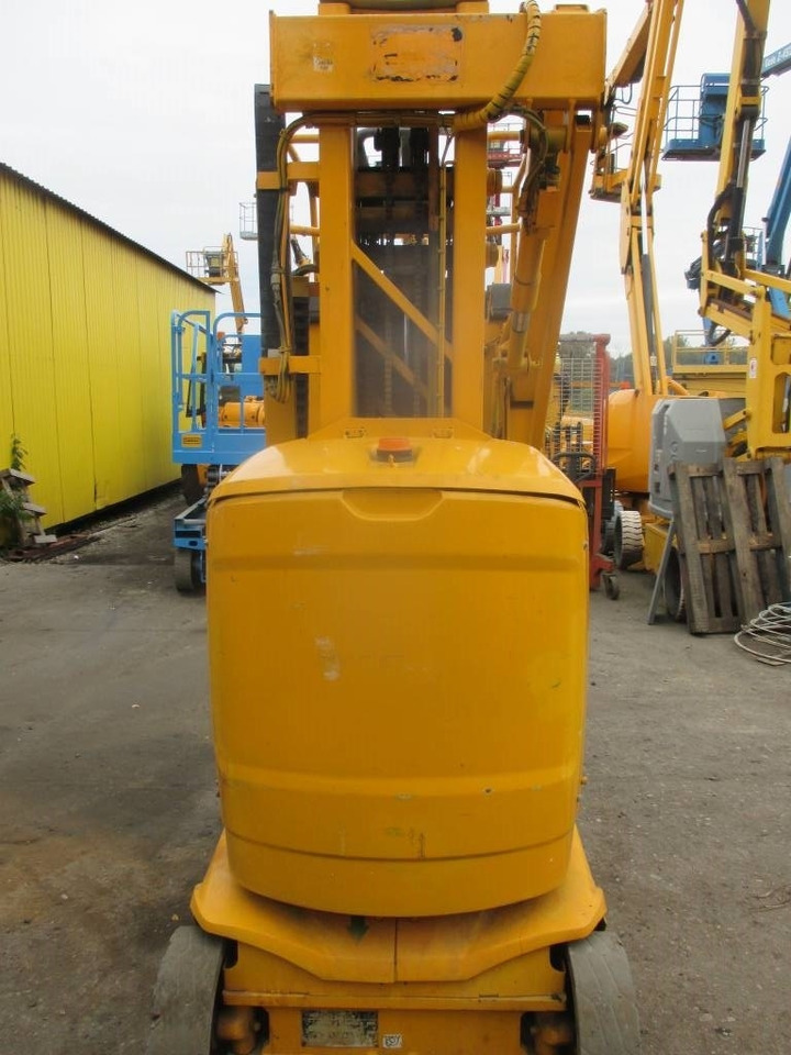 JLG Toucan 8 E - Oszlopos személyemelő: 3 kép. JLG Toucan 8 E - Oszlopos személyemelő: 3 kép.