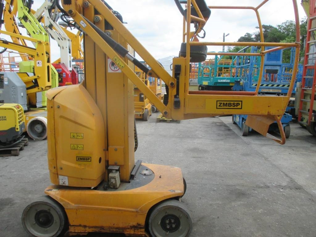 JLG Toucan 8 E - Oszlopos személyemelő: 5 kép. JLG Toucan 8 E - Oszlopos személyemelő: 5 kép.