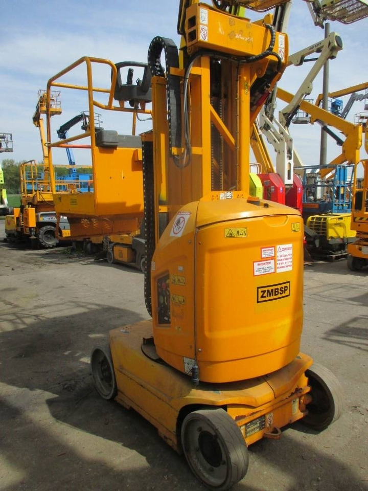 JLG Toucan 8 E - Oszlopos személyemelő: 3 kép. JLG Toucan 8 E - Oszlopos személyemelő: 3 kép.