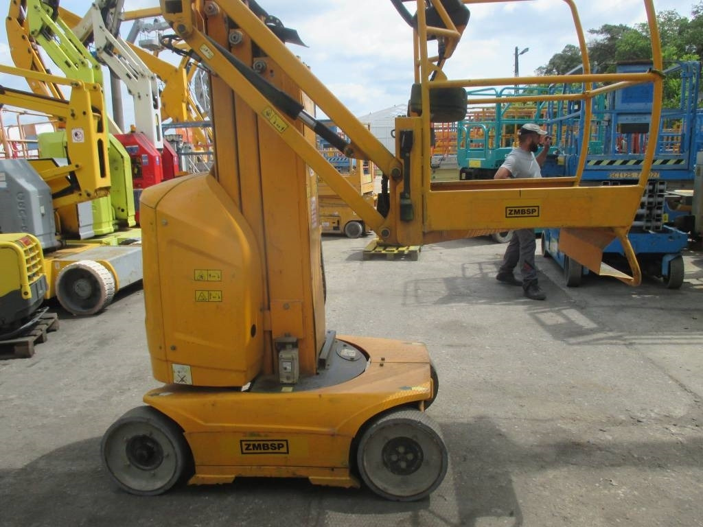 JLG Toucan 8 E - Oszlopos személyemelő: 5 kép. JLG Toucan 8 E - Oszlopos személyemelő: 5 kép.