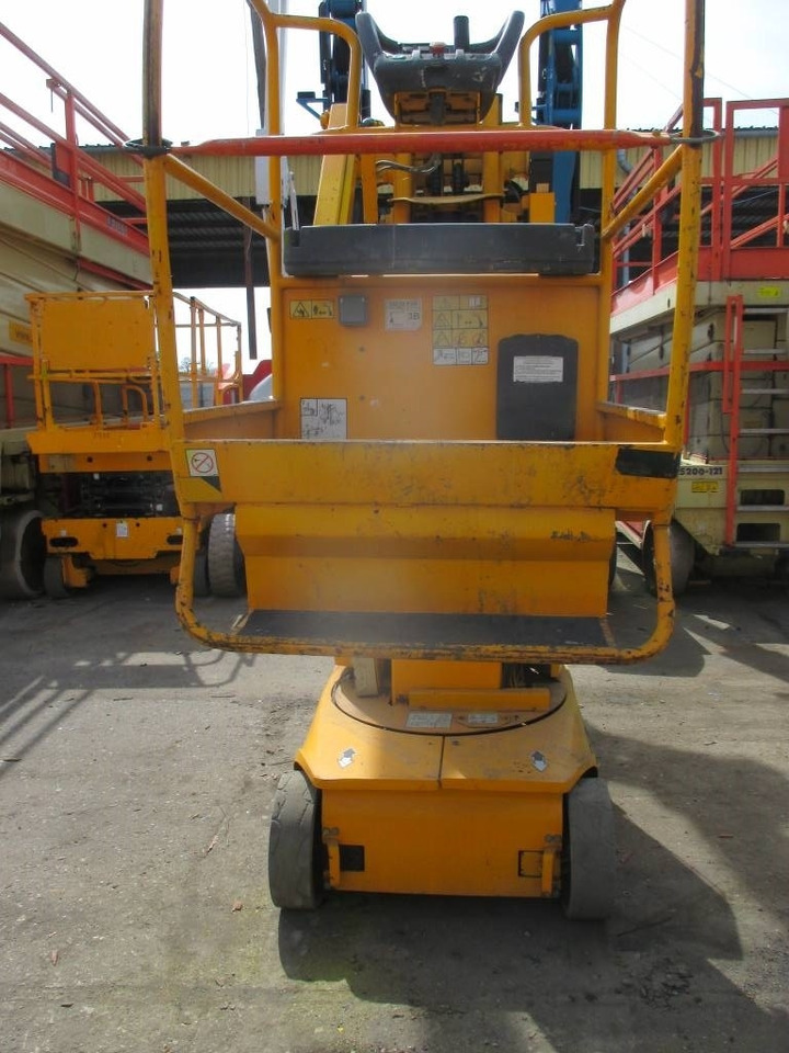 Oszlopos személyemelő JLG Toucan 8 E: 7 kép.