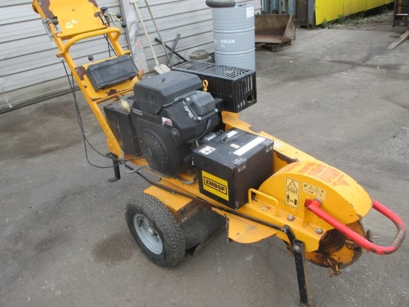 Laski F460SW - Erdészeti aprító: 4 kép. Laski F460SW - Erdészeti aprító: 4 kép.