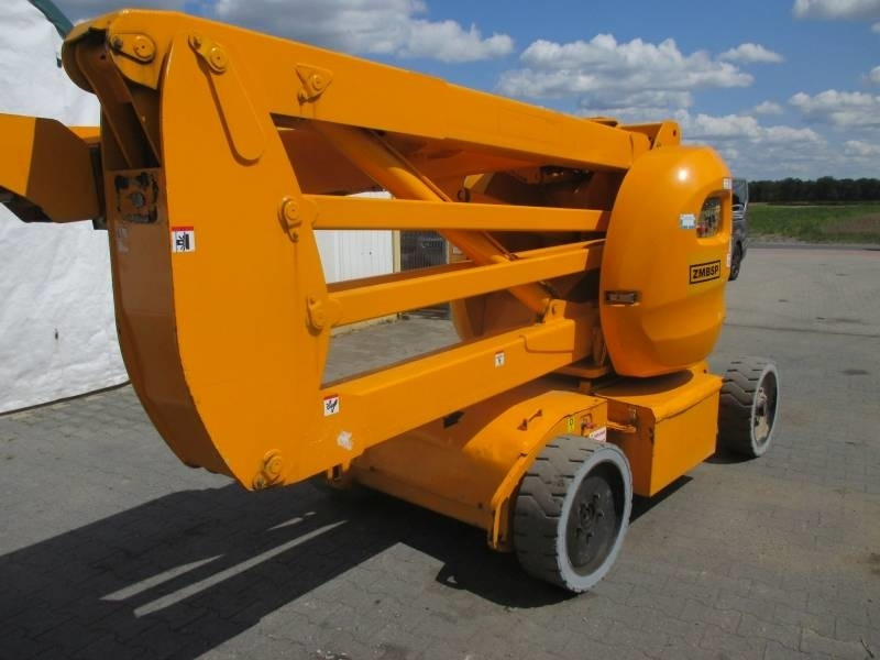 Manitou 150 AET JC  - Személyemelő: 2 kép. Manitou 150 AET JC  - Személyemelő: 2 kép.