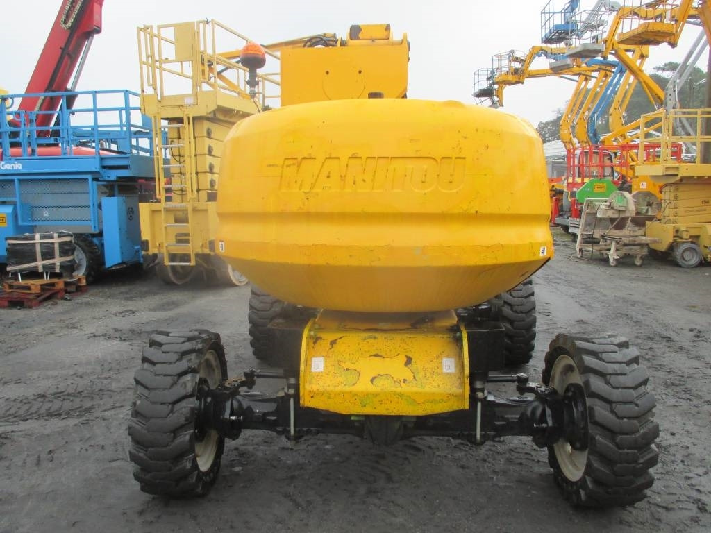 Manitou 160 ATJ - Személyemelő: 4 kép. Manitou 160 ATJ - Személyemelő: 4 kép.