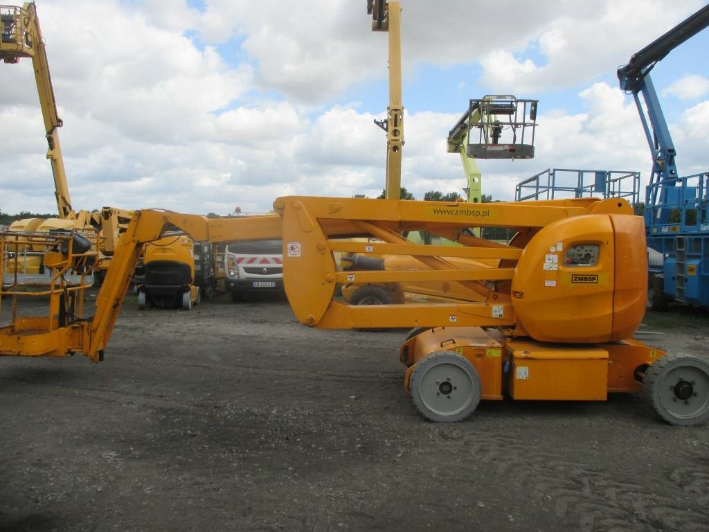 Manitou 170 AETJL  - Személyemelő: 2 kép. Manitou 170 AETJL  - Személyemelő: 2 kép.