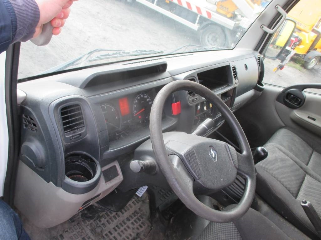 Emelőkosaras teherautó Multitel MT 202: 10 kép. Emelőkosaras teherautó Multitel MT 202: 10 kép.