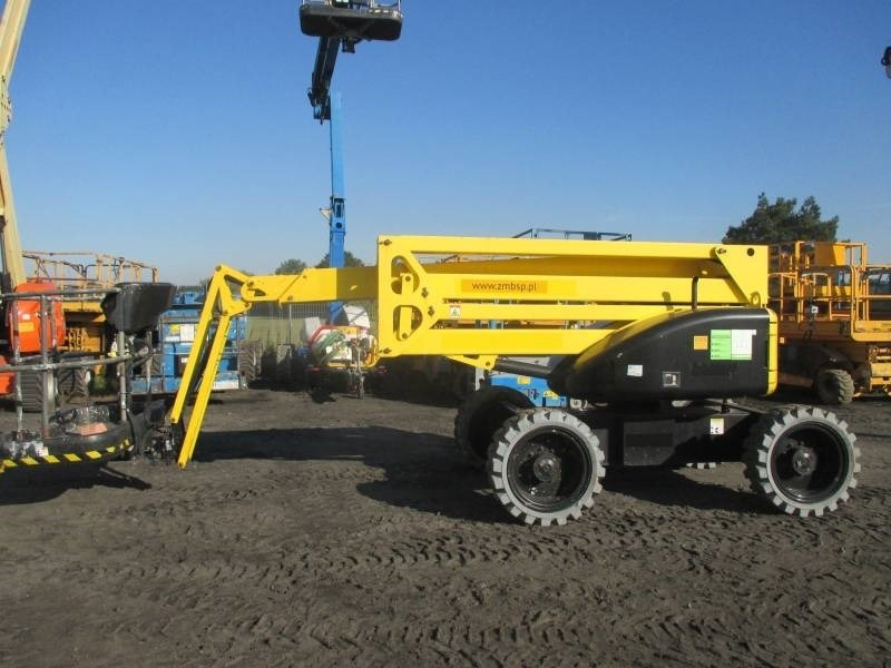 Niftylift HR 17 D 4x4 - Személyemelő: 2 kép. Niftylift HR 17 D 4x4 - Személyemelő: 2 kép.