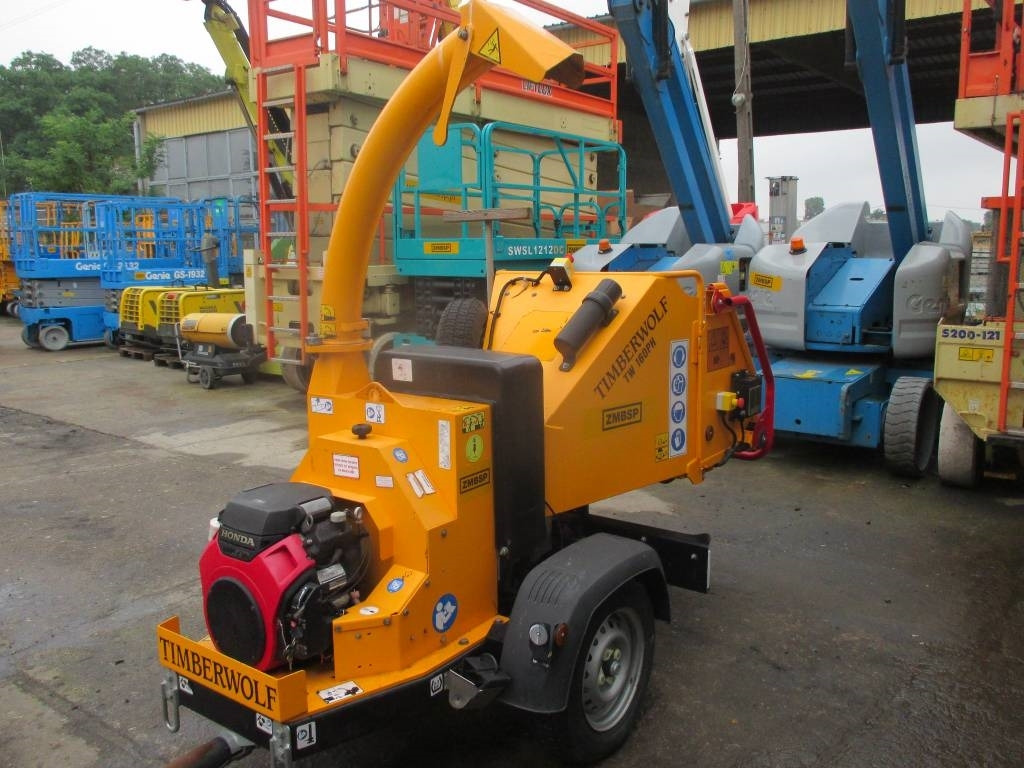 Timberwolf TW160PH - Faaprító: 4 kép. Timberwolf TW160PH - Faaprító: 4 kép.