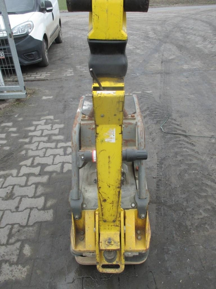 Wacker Neuson DPU 4545 HE - Lapvibrátor: 3 kép. Wacker Neuson DPU 4545 HE - Lapvibrátor: 3 kép.