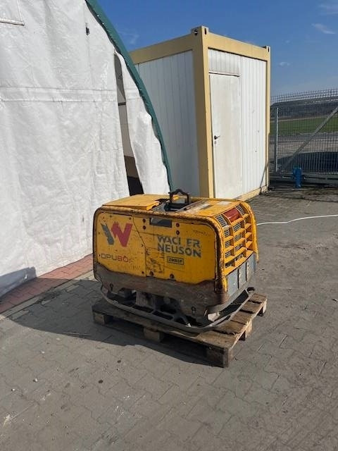 Wacker Neuson DPU 80 - Lapvibrátor: 1 kép. Wacker Neuson DPU 80 - Lapvibrátor: 1 kép.
