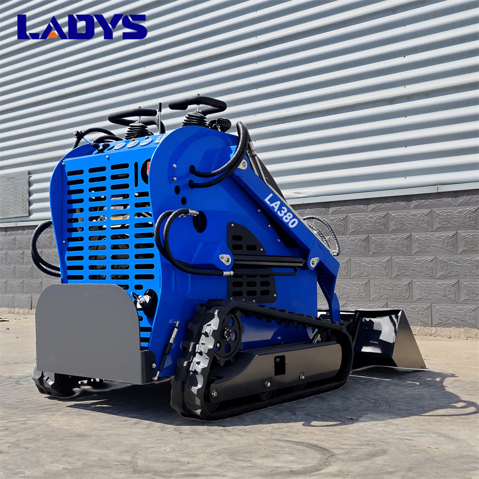 LADYS LA380 Mini Skid Steer Loader Compact Track Diesel Cheap Mini Skid Steer Loader For Sale With Mini Skid Steer Attachments 4 In 1 Bucket - Mini homlokrakodó: 4 kép. LADYS LA380 Mini Skid Steer Loader Compact Track Diesel Cheap Mini Skid Steer Loader For Sale With Mini Skid Steer Attachments 4 In 1 Bucket - Mini homlokrakodó: 4 kép.