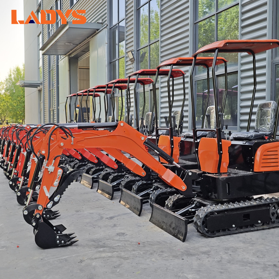 Free Shipping Mini Excavator Bagger Pelle Miniexcavadora 1 2 3.5 Ton CE/EPA/EURO 5 Kubota Engine Diesel/Electric Mini Excavators For Sale - Lánctalpas kotró: 1 kép. Free Shipping Mini Excavator Bagger Pelle Miniexcavadora 1 2 3.5 Ton CE/EPA/EURO 5 Kubota Engine Diesel/Electric Mini Excavators For Sale - Lánctalpas kotró: 1 kép.