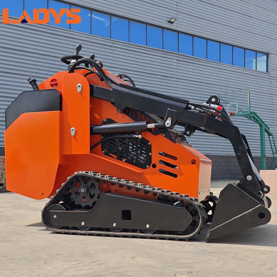LADYS Free Shipping Mini Skid Steer Loader Compact Track Electric/Diesel Chinese Mini Skid Steer Loader For Sale With Mini Skid Steer Attachments 4 In 1 Bucket - Mini homlokrakodó: 2 kép. LADYS Free Shipping Mini Skid Steer Loader Compact Track Electric/Diesel Chinese Mini Skid Steer Loader For Sale With Mini Skid Steer Attachments 4 In 1 Bucket - Mini homlokrakodó: 2 kép.
