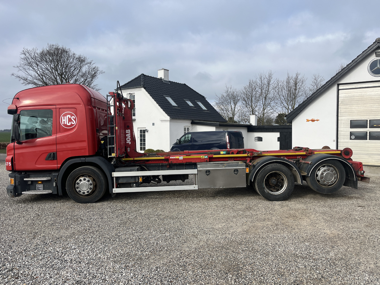 Scania P320 - Horgos rakodó teherautó: 1 kép. Scania P320 - Horgos rakodó teherautó: 1 kép.
