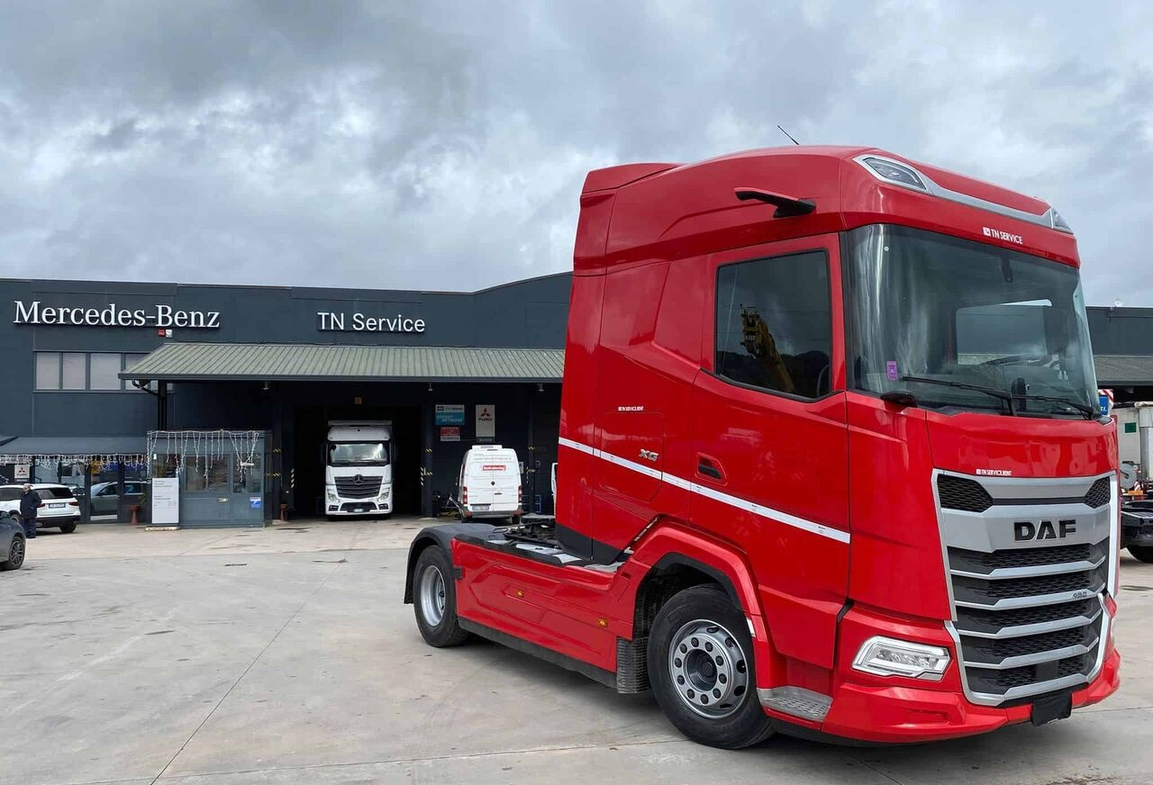 DAF XG 480 - Nyergesvontató: 5 kép. DAF XG 480 - Nyergesvontató: 5 kép.