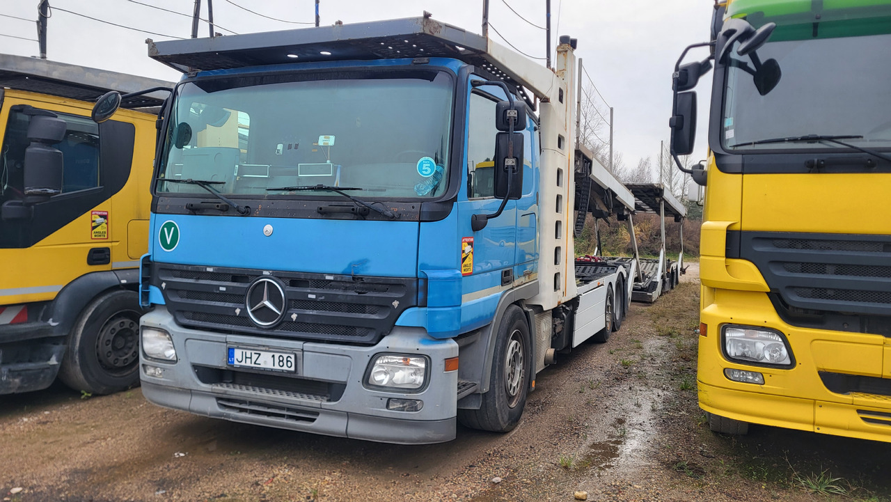 ACTROS 1841 6X2 KASSBOHRER SUPERTRANS ACTROS 1841 - Autószállító teherautó: 1 kép. ACTROS 1841 6X2 KASSBOHRER SUPERTRANS ACTROS 1841 - Autószállító teherautó: 1 kép.