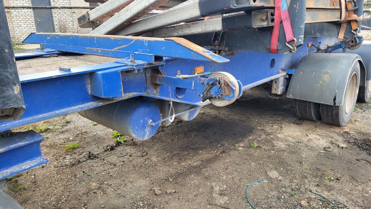 PARATOR SV-18- 19 - Rönkszállító pótkocsi: 4 kép. PARATOR SV-18- 19 - Rönkszállító pótkocsi: 4 kép.