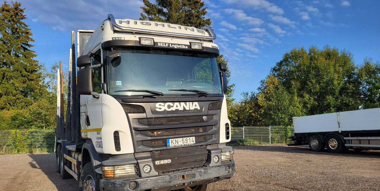 Scania G480 - Rönkszállító teherautó, Darus autó: 3 kép. Scania G480 - Rönkszállító teherautó, Darus autó: 3 kép.