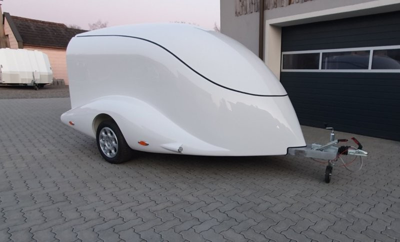 Lorgano AERO S - Motorszállító utánfutó: 2 kép. Lorgano AERO S - Motorszállító utánfutó: 2 kép.