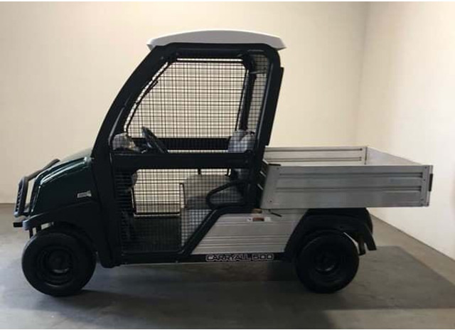 Club Car Carryall 500 gasoline - Golfkocsi: 3 kép. Club Car Carryall 500 gasoline - Golfkocsi: 3 kép.