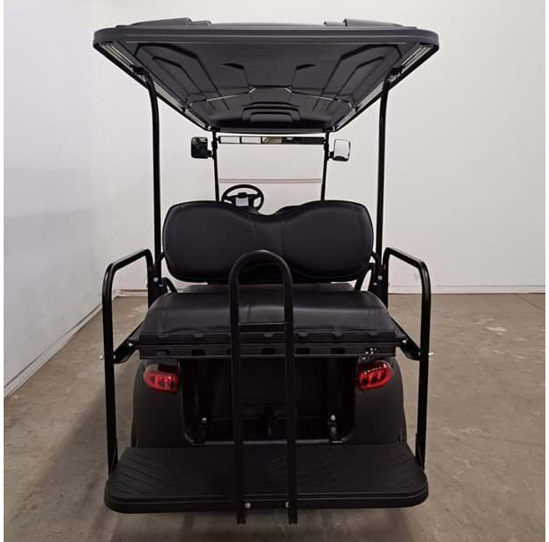 Club Car Precedent 6 seats - Golfkocsi: 3 kép. Club Car Precedent 6 seats - Golfkocsi: 3 kép.