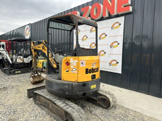 Minikotró Bobcat E26 à 18900 € HT: 6 kép.