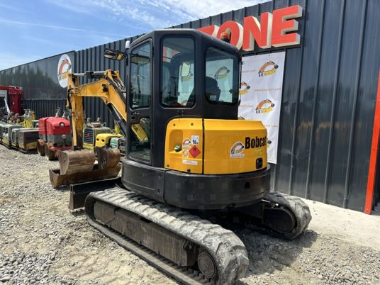 Bobcat E50 à 28500€ HT - Minikotró: 2 kép. Bobcat E50 à 28500€ HT - Minikotró: 2 kép.