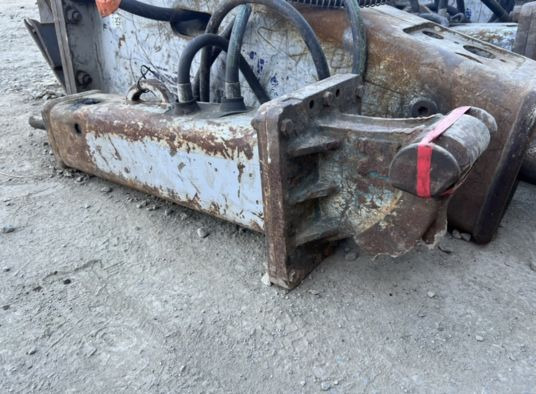 Brh furukawa fx25 - Hidraulikus törőfej: 4 kép. Brh furukawa fx25 - Hidraulikus törőfej: 4 kép.