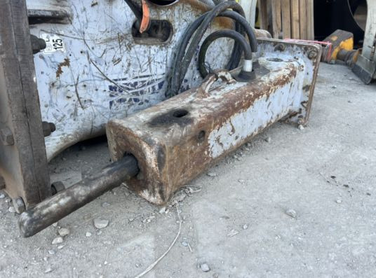 Brh furukawa fx25 - Hidraulikus törőfej: 3 kép. Brh furukawa fx25 - Hidraulikus törőfej: 3 kép.