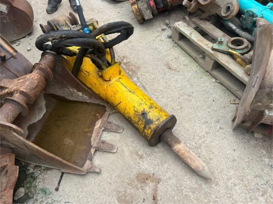 Brh montabert - SC22 - Hidraulikus törőfej: 3 kép. Brh montabert - SC22 - Hidraulikus törőfej: 3 kép.