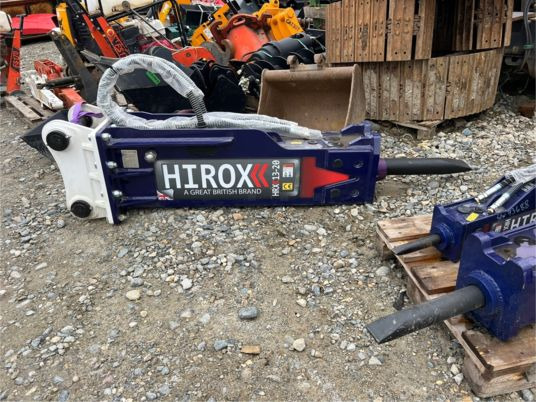 Brh pour pelle de 13 à 20T - Hidraulikus törőfej: 2 kép. Brh pour pelle de 13 à 20T - Hidraulikus törőfej: 2 kép.