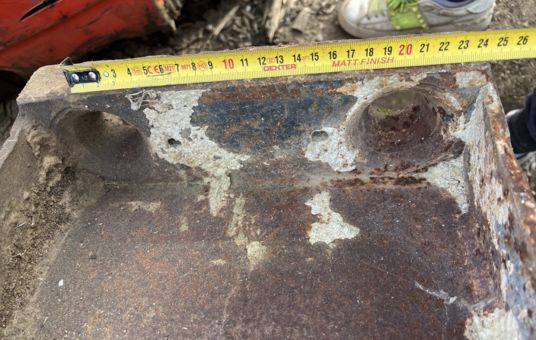 Godet de tranchée attache Volvo EC55 - Kanál: 5 kép. Godet de tranchée attache Volvo EC55 - Kanál: 5 kép.