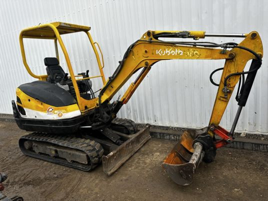 Kubota KX61-3 Canopy - Minikotró: 1 kép. Kubota KX61-3 Canopy - Minikotró: 1 kép.