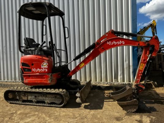 Kubota U17-3 ALPHA - Minikotró: 5 kép. Kubota U17-3 ALPHA - Minikotró: 5 kép.