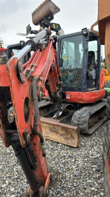 Kubota U48-4 à 21900 € HT - Minikotró: 5 kép. Kubota U48-4 à 21900 € HT - Minikotró: 5 kép.